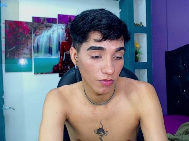 Live sex webcam photo for aroon-cox #276673421