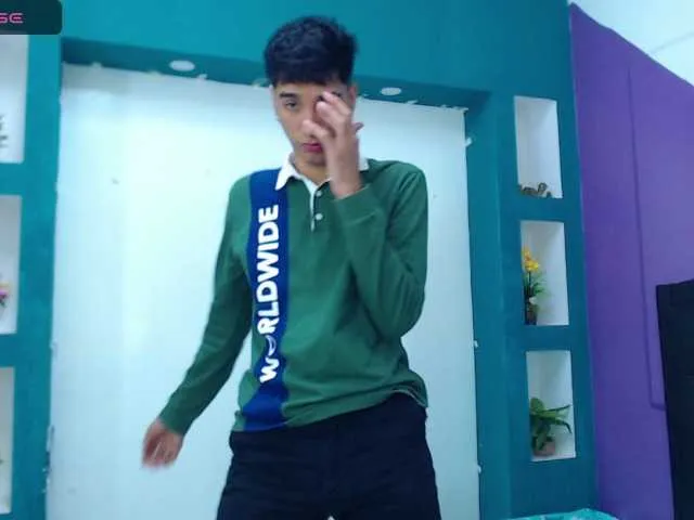 Live sex webcam photo for aroon-cox #276796156