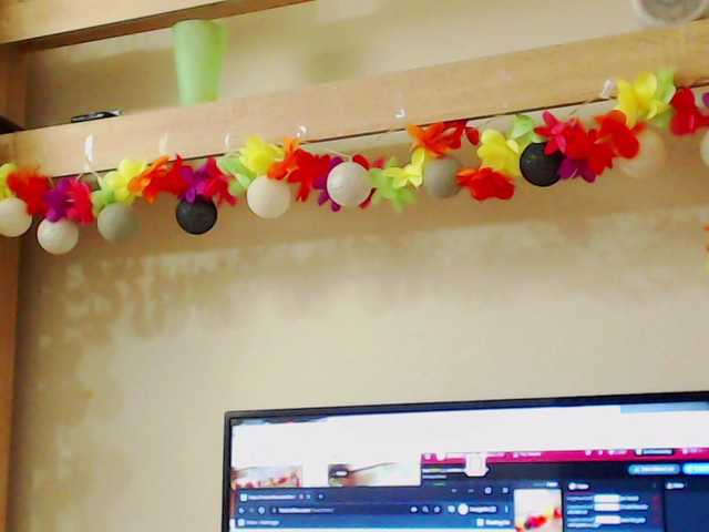 Live sex webcam photo for aryahunt #272357343