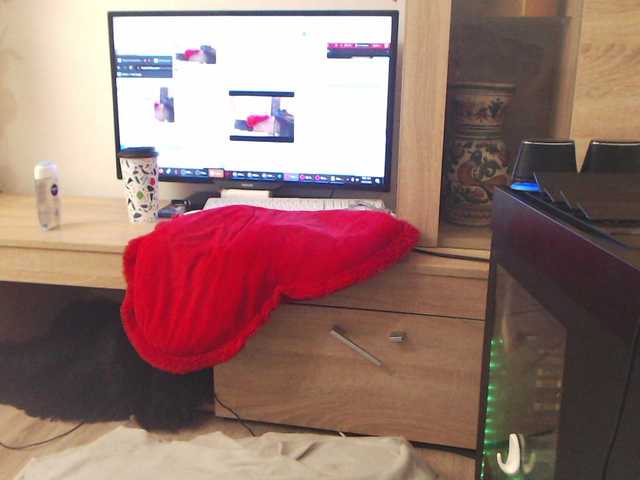 Live sex webcam photo for aryahunt #273147499