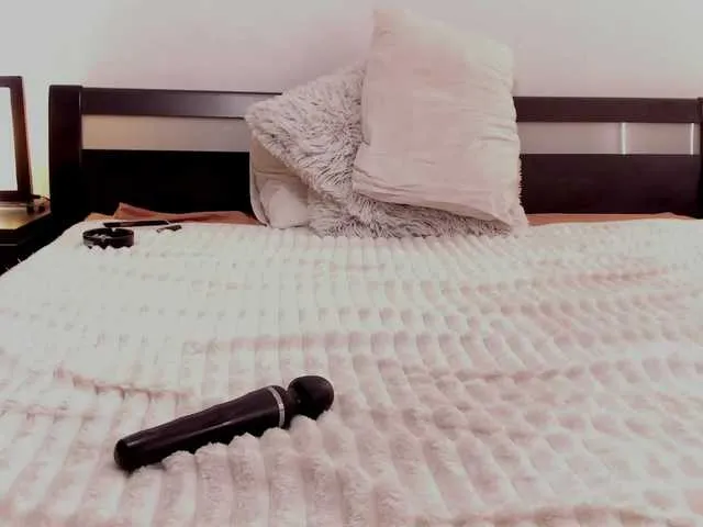 Live sex webcam photo for aryahunt #293916317