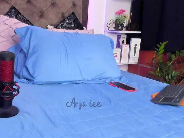 Live sex webcam photo for aryalee #274447907