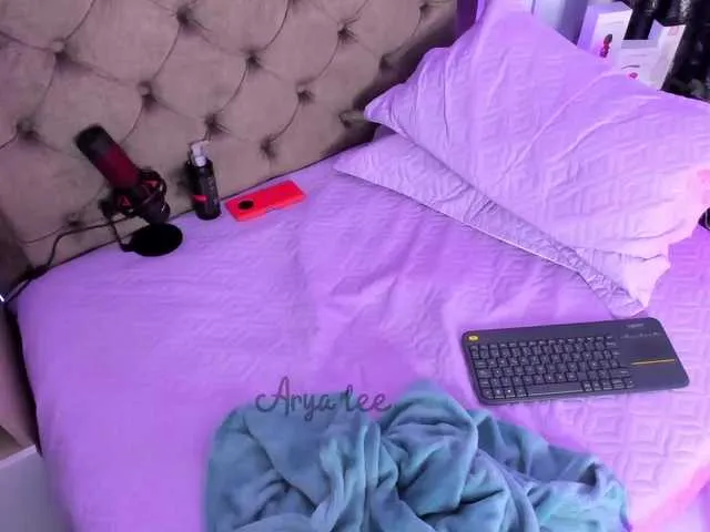 Live sex webcam photo for aryalee #276041504