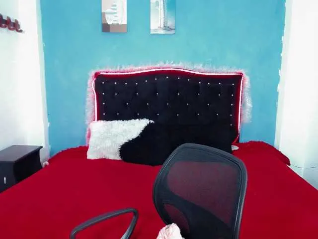 Live sex webcam photo for asashi-18 #275377052