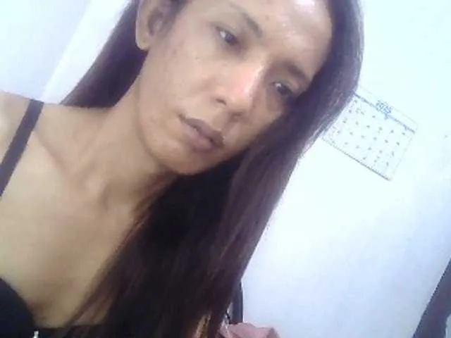 Live sex webcam photo for ashantydyosa #291703764