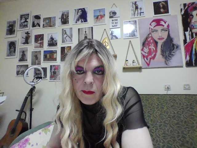 Live sex webcam photo for ashleey34 #290495591