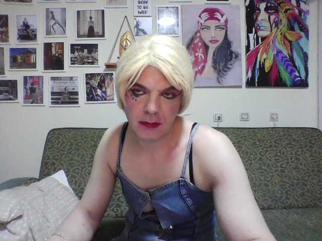 Live sex webcam photo for ashleey34 #291261365