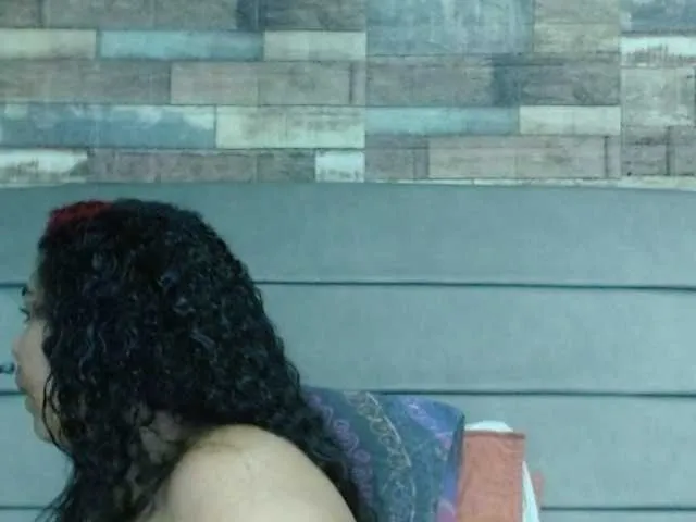 Live sex webcam photo for ashley-01 #276967234