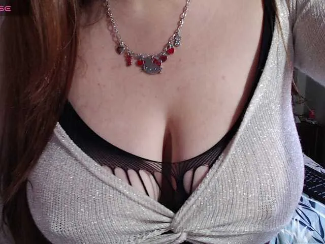 Live sex webcam photo for ashley-baker19 #291161300