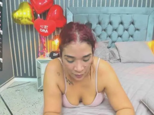 Live sex webcam photo for ashley-coopp #274283890