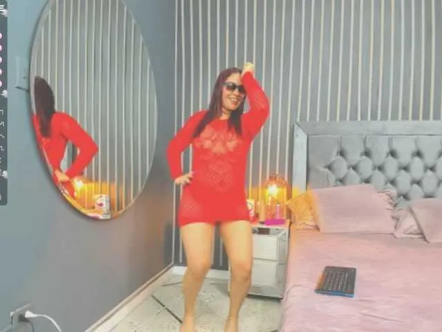 Live sex webcam photo for ashley-coopp #274463759