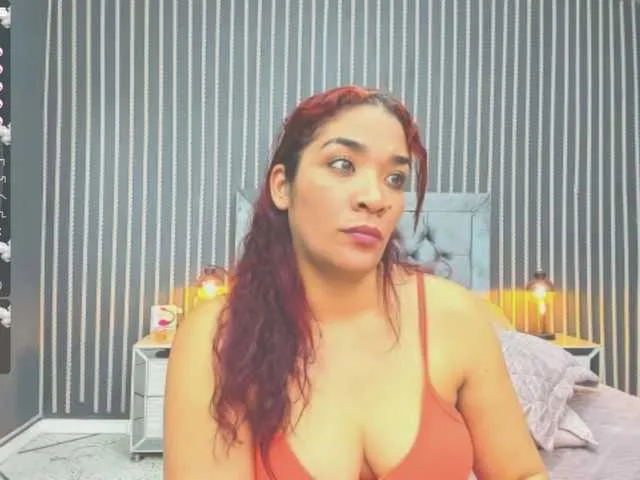 Live sex webcam photo for ashley-coopp #274578605