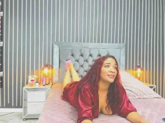 Live sex webcam photo for ashley-coopp #274587480