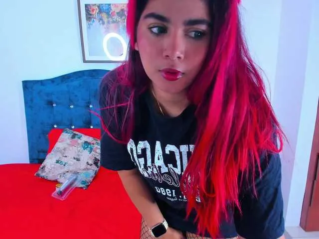 Live sex webcam photo for ashley-kc #277958102