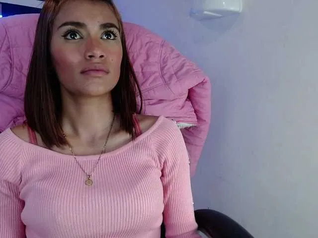 Live sex webcam photo for ashleychar1 #274609300