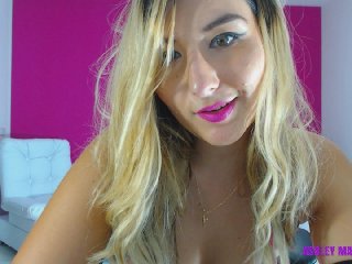 Live sex webcam photo for ashleymarie69 #148795987