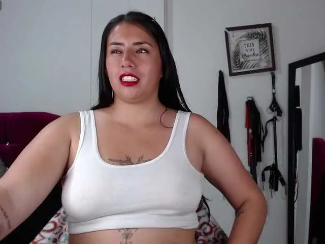 Live sex webcam photo for ashleymonroe #290907367