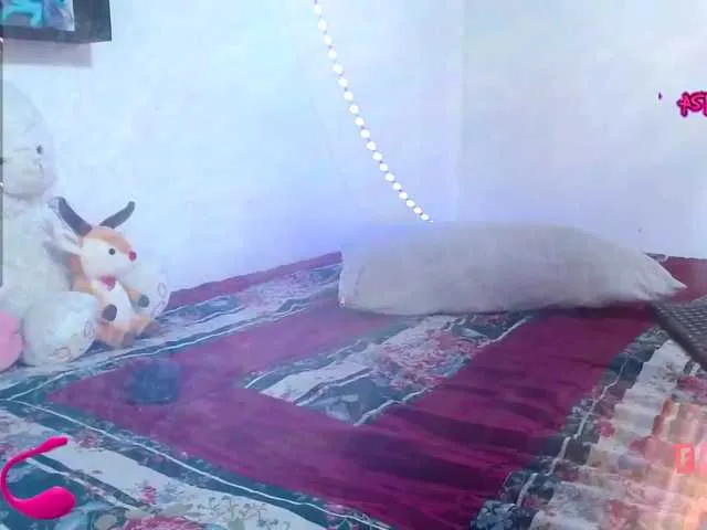 Live sex webcam photo for ashleysweet1 #273785557