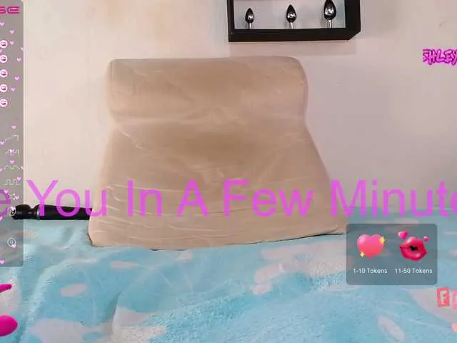 Live sex webcam photo for ashleysweet1 #275714476