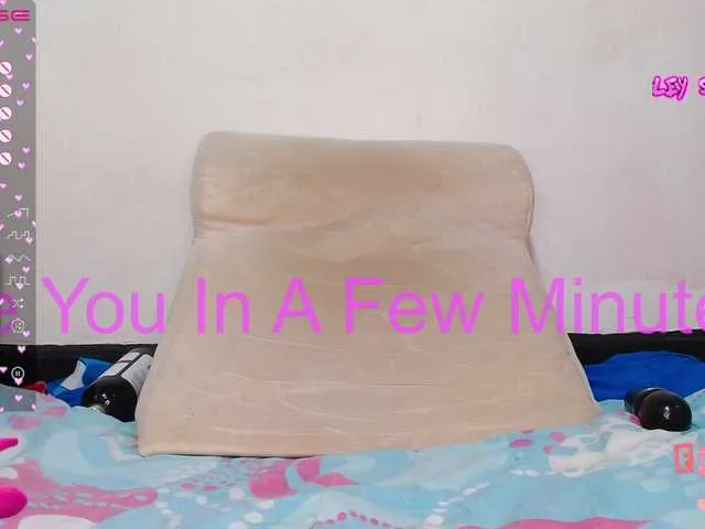 Live sex webcam photo for ashleysweet1 #275804504