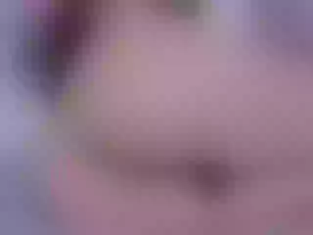 Live sex webcam photo for ashleyy-01 #290733090