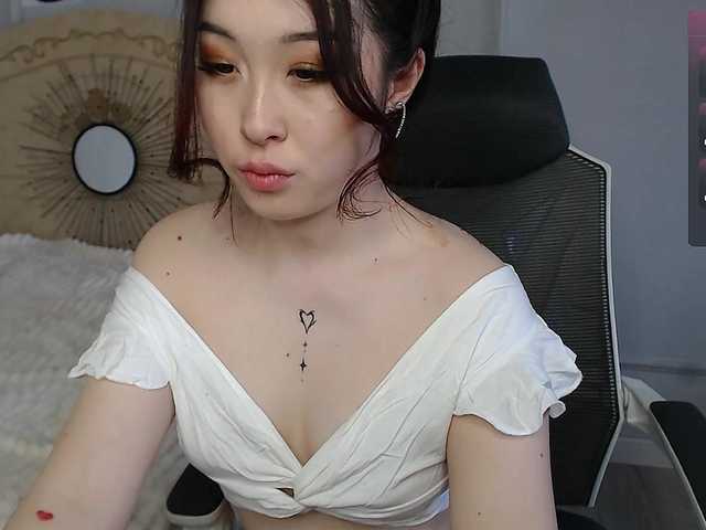 Live sex webcam photo for asian--couple #277595604