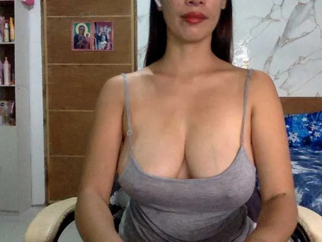 Live sex webcam photo for asianashley #291237167