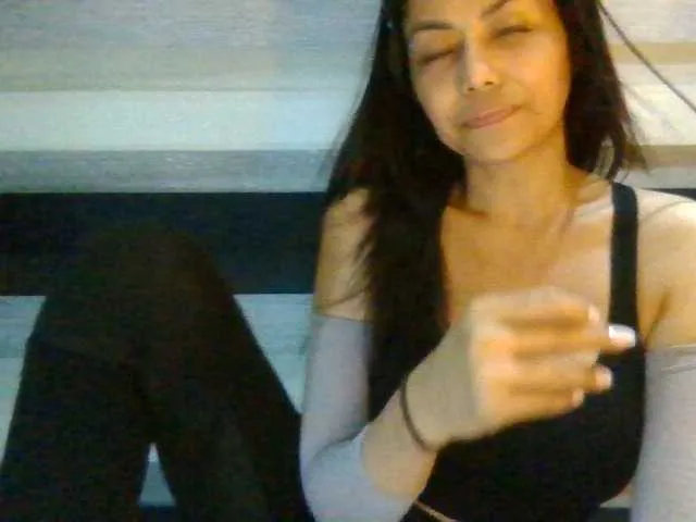 Live sex webcam photo for asiancarolina1 #277775147