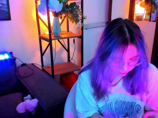 Live sex webcam photo for asiancouple #274630429