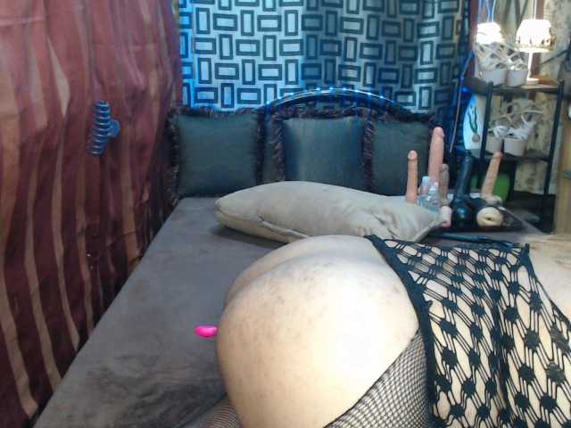 Live sex webcam photo for asiangaydoll #274150911