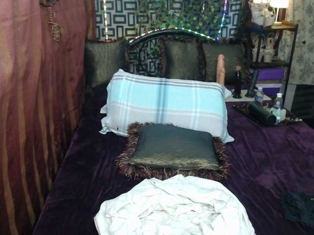 Live sex webcam photo for asiangaydoll #274668935