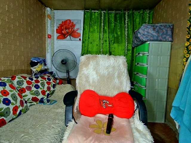 Live sex webcam photo for asianmecel #278156417