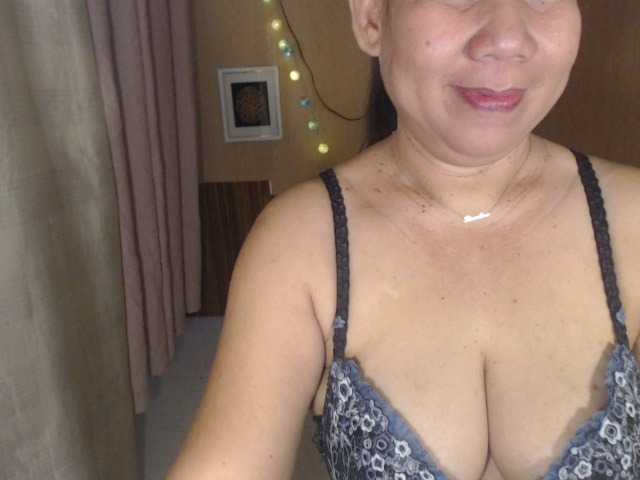 Live sex webcam photo for asianrose45 #276053923