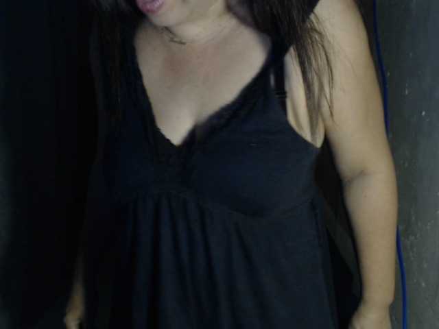 Live sex webcam photo for asianrose45 #276675080