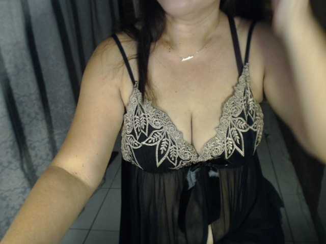 Live sex webcam photo for asianrose45 #276689759