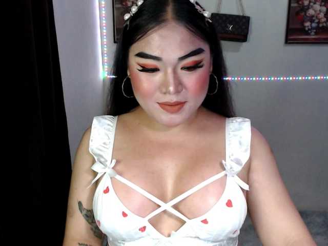 Live sex webcam photo for asianwildhotts4uxxx #275568934