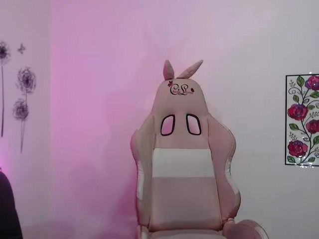 Live sex webcam photo for asiayuriko #273517360