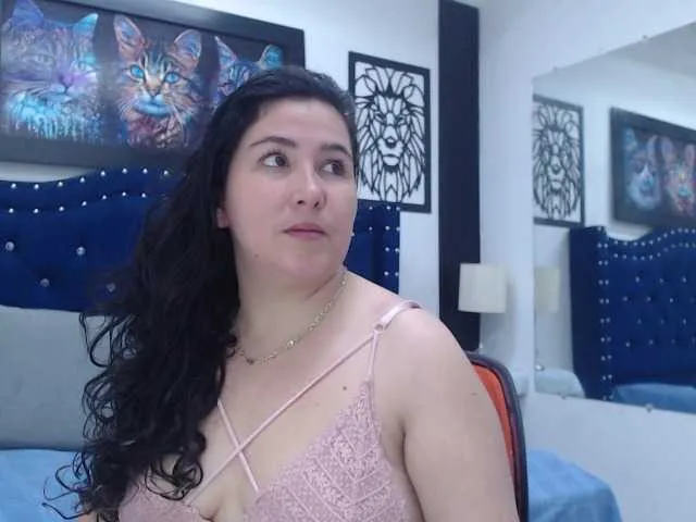 Live sex webcam photo for aslaham #279713469