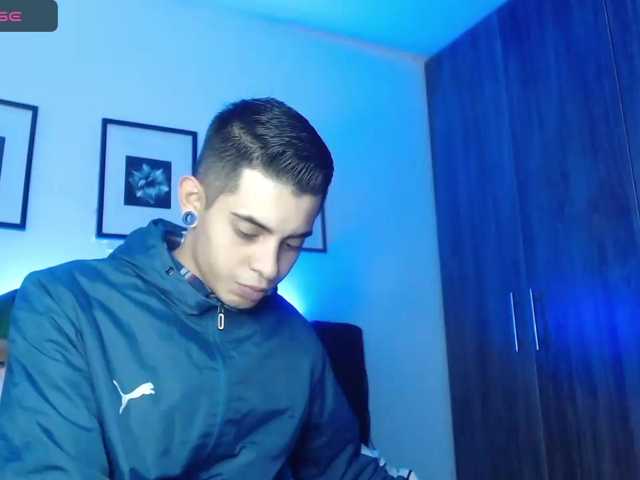 Live sex webcam photo for asmodeuss69 #276658398