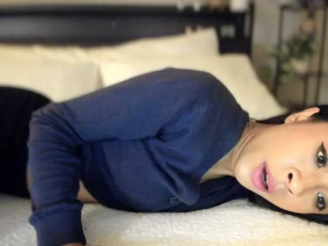 Live sex webcam photo for athena-th #290141271