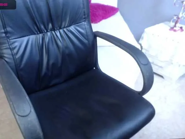 Live sex webcam photo for aurabeaker #273285571