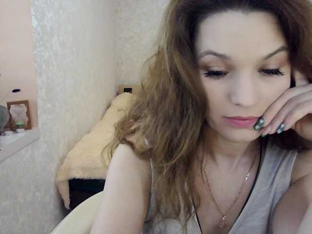 Live sex webcam photo for aurora-LL #277250108