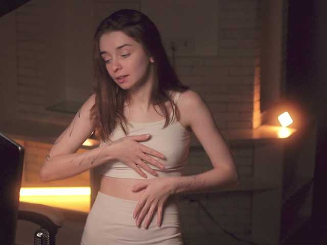 Live sex webcam photo for aurora-ginger-rosse #277368573
