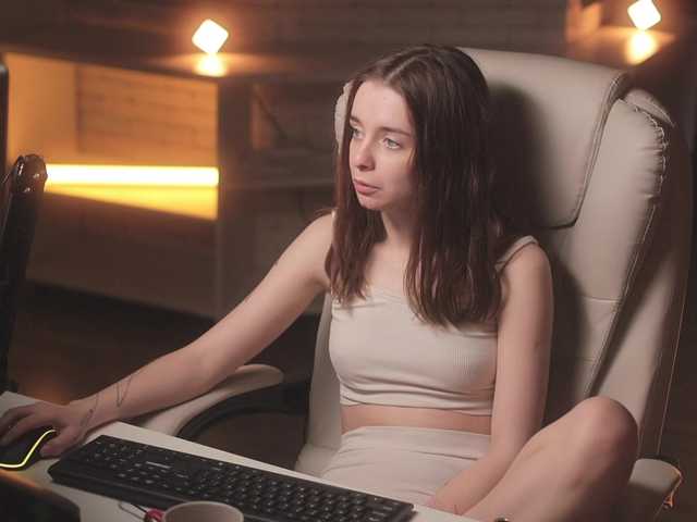 Live sex webcam photo for aurora-ginger-rosse #277423678