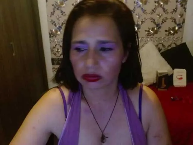 Live sex webcam photo for aurora-mature #274026206