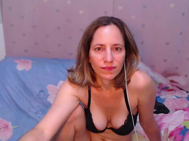 Live sex webcam photo for aurorablu #277617528