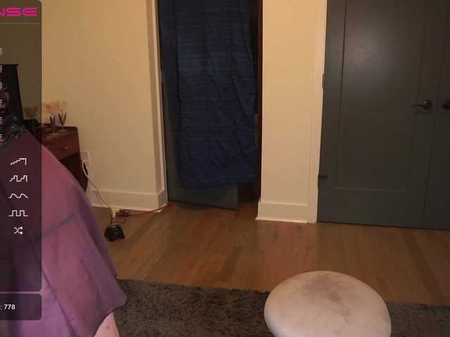 Live sex webcam photo for autumn-nights #275987026