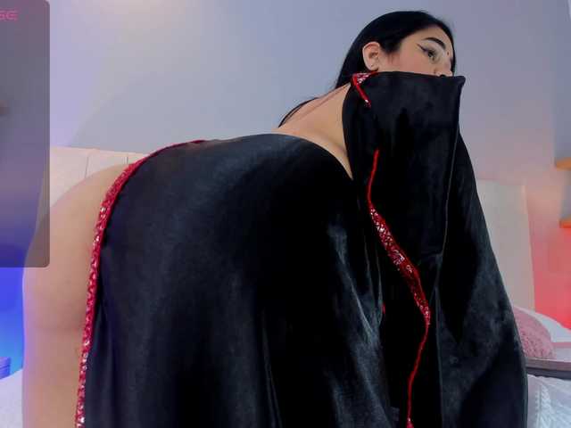 Live sex webcam photo for avannii- #278201384