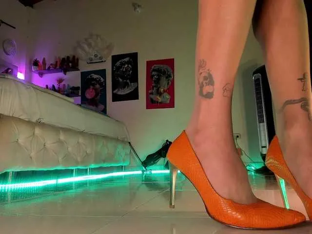 Live sex webcam photo for axellcollins #276076116