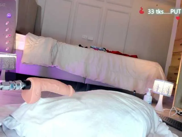 Live sex webcam photo for axellcollins #278079678